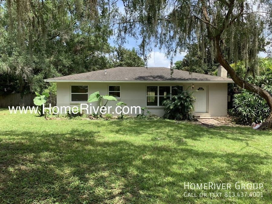 Primary Photo - Cute 2 bedroom on quiet street