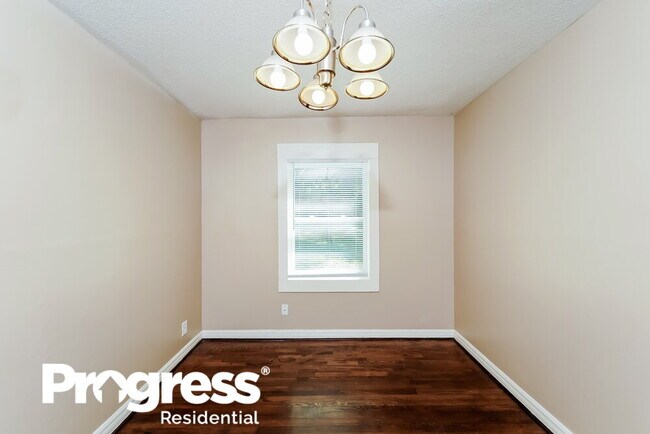 Building Photo - 845 Sunset Dr
