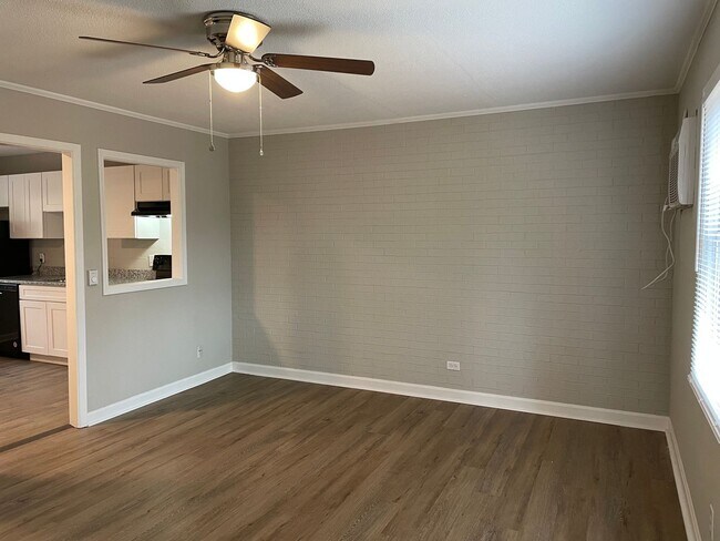 Foto del edificio - Two Bedroom Duplex in Lincolnton