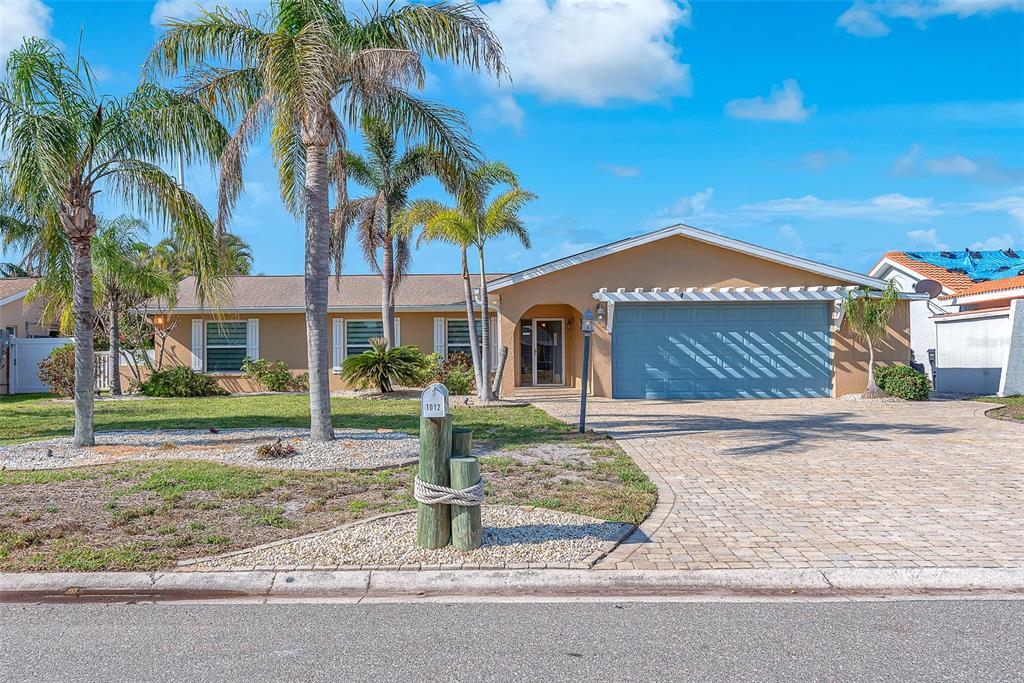 Foto principal - 1012 Spindle Palm Way