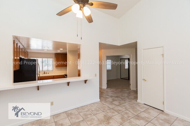 Foto del edificio - **CALAVERA HILLS IN CARLSBAD**3 BED/2 BATH...
