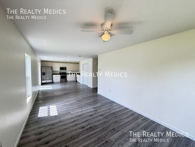 Foto del edificio - 15619 SW 23rd Court Rd