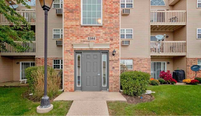 Foto del edificio - 1584 Crystal Rock Ct