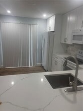 Building Photo - 73 Macadamia Ct