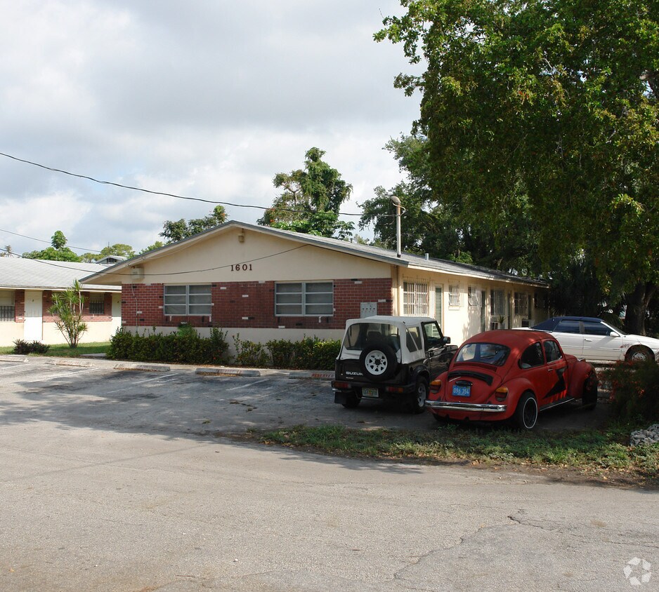 Foto del edificio - 1601-1611 SW 11th Ct
