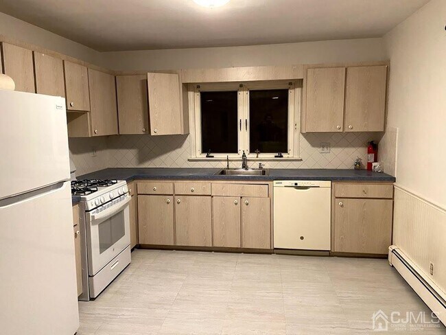Foto del edificio - 137 Hillcrest Ave