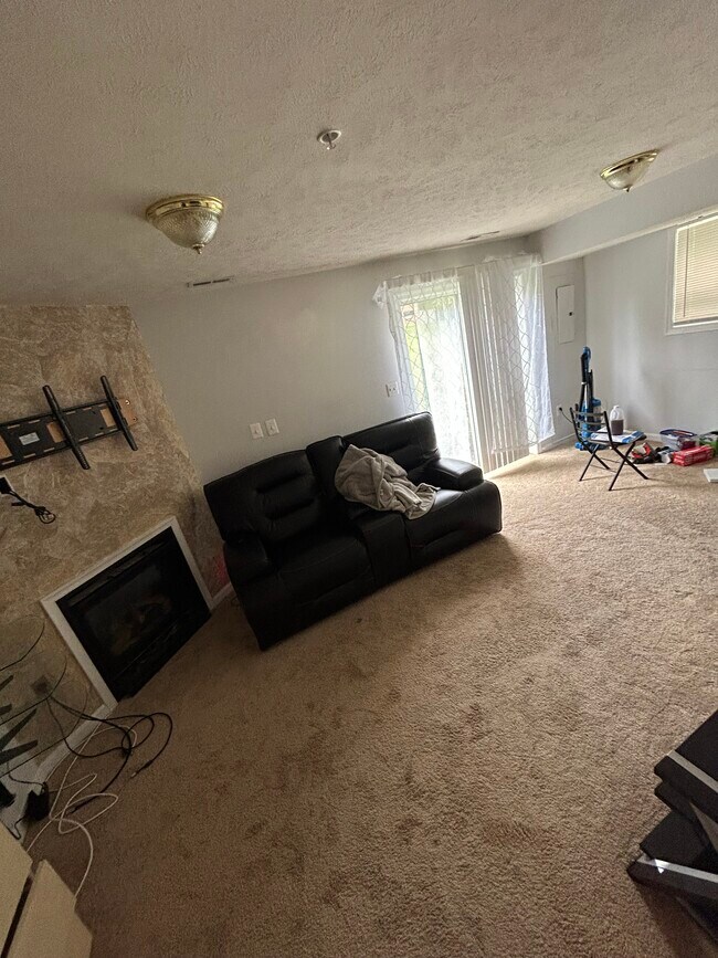 5786 E Boniwood Turn, Clinton, MD 20735 Townhome Rentals in Clinton