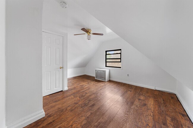 Building Photo - 485 Cary St
