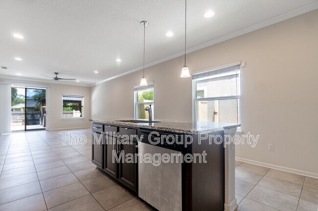 Foto del edificio - 4815 Reef Heron Cir