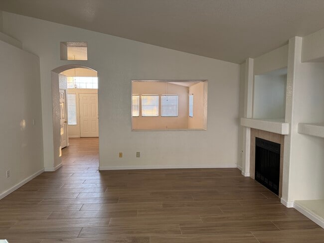 Building Photo - 5312 Great Pine Dr