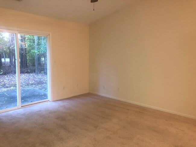 Building Photo - Beautiful Home in Tega Cay!!