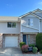 Building Photo - 5546 NE 89th Ave