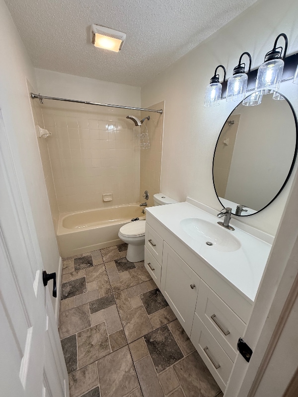 Building Photo - 1301 Bond St