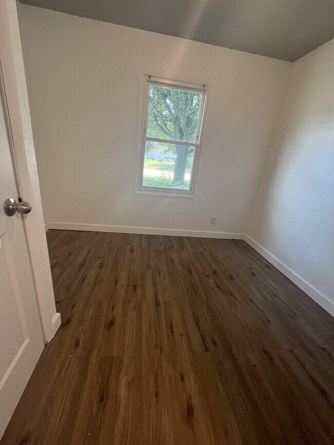 Foto del edificio - 715 St Barbara Ln