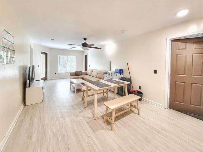 Foto del edificio - 4000 SW 23rd St