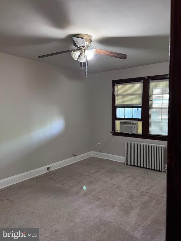 Primary Photo - 1806 C St SE