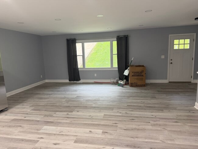 Upper living room - 5653 Tallawanda Dr