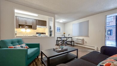 Building Photo - Hidden Lake Apartments