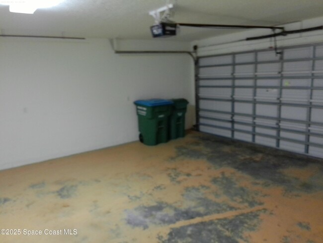Building Photo - 274 Tin Roof Ave