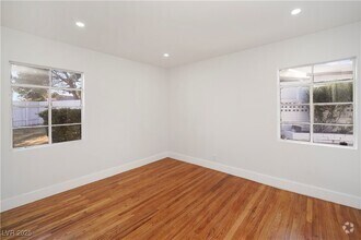 Building Photo - 1140 Hillside Pl