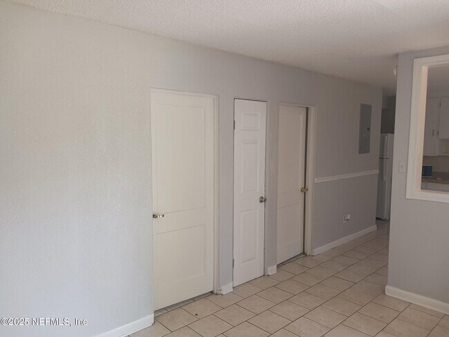 Foto del edificio - 5149 107th St