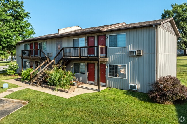 Meadowbrook Apartments - Arrow Apartments