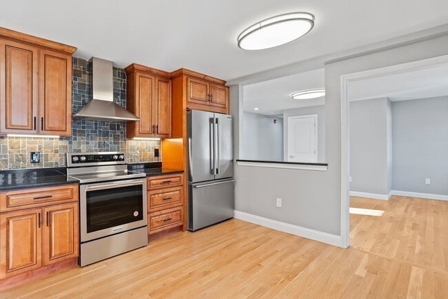 Foto del edificio - 144 Lincoln Rd