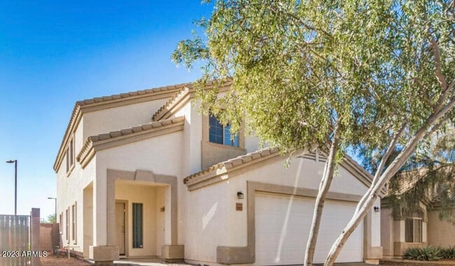 Foto del edificio - 23425 W Harrison Dr