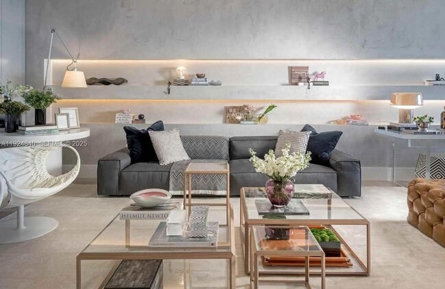 Foto del edificio - 9349 Collins Ave