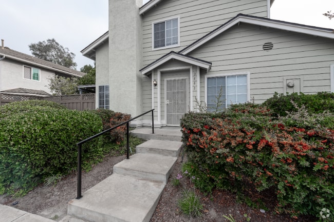 Building Photo - 2882 Sanford Ln