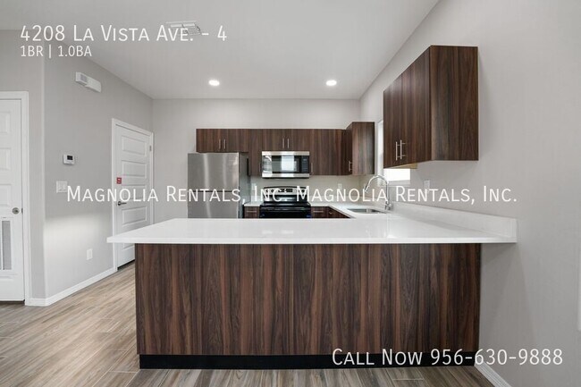 Building Photo - 4208 La Vista Ave