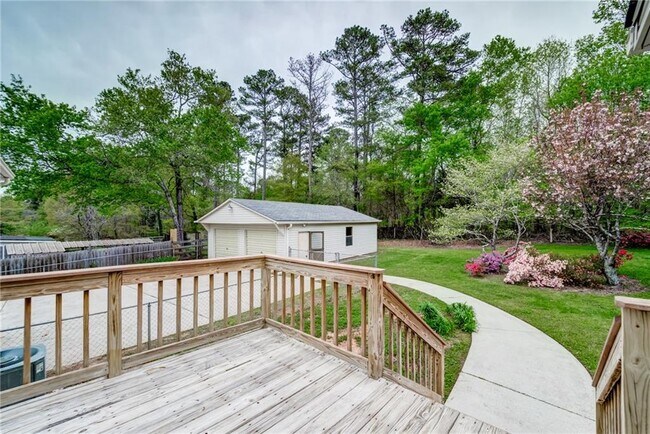 Foto del edificio - 770 Pine Lake Dr NW