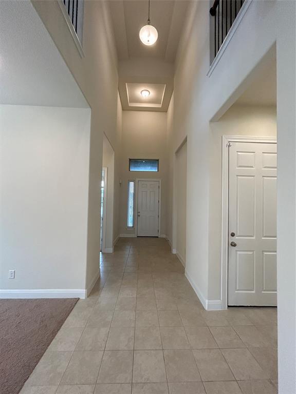 Building Photo - 3005 Zelma Dr