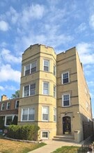 Building Photo - 2516 W Jarvis Ave
