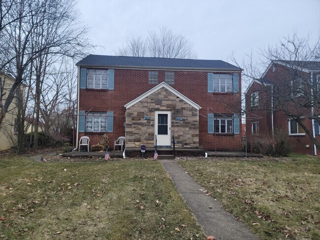 Frente - 4235 Chester Dr