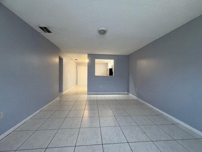 Photo - 332 Caldbeck Way House