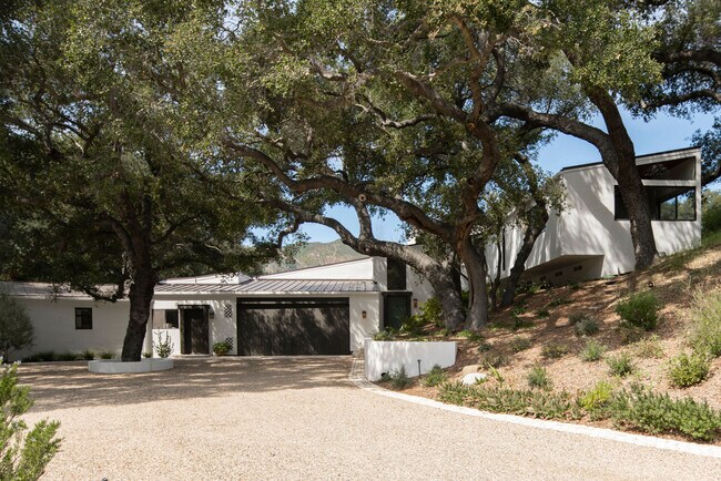 Foto del edificio - 901 Crater Camp Dr