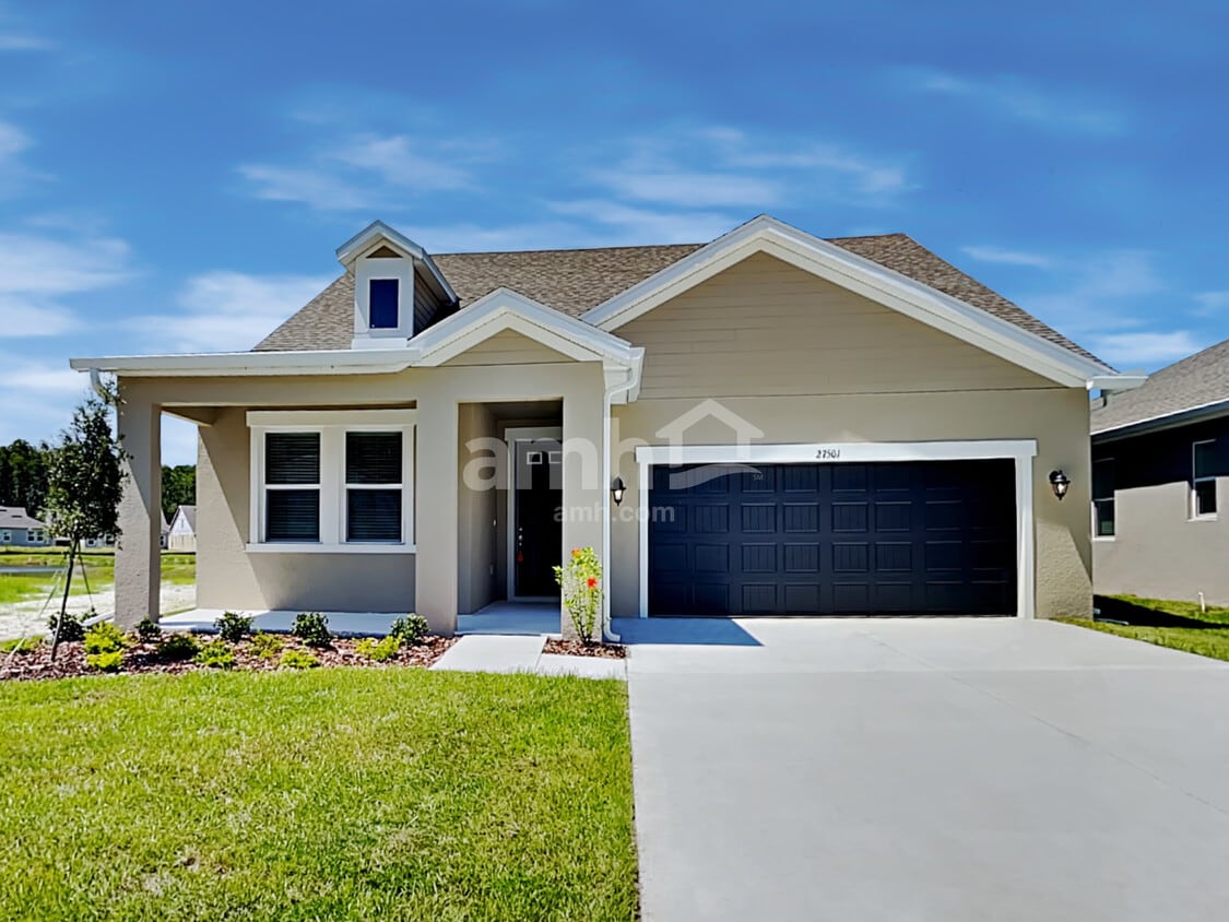 Foto principal - 27501 St Andrews Ave