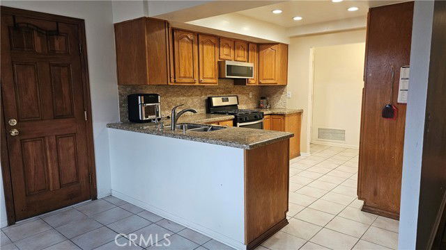 Building Photo - 19668 Crystal Springs Ct