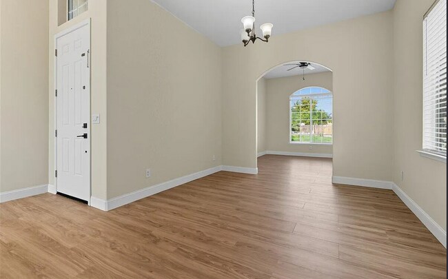 Foto del edificio - 1277 Paradise Loop