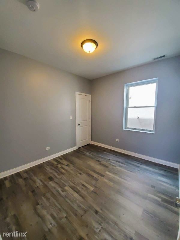 Building Photo - 3 br, 2 bath Apartment - 2711 W Polk St