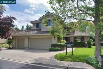 Building Photo - 3057 Deer Meadow Dr