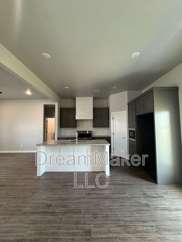 Foto del edificio - 4924 SE 12th Ave