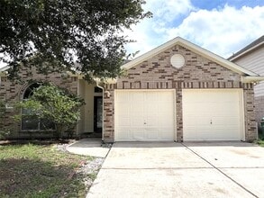 Building Photo - 442 Pinewood Ridge Dr