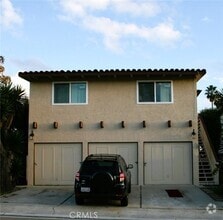 Building Photo - 209 Avenida Miramar