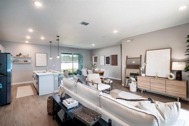 Building Photo - 43 Whittingham Ln