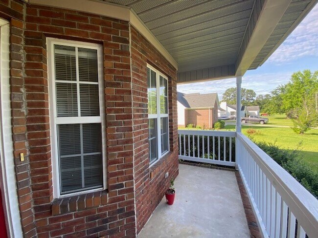 Foto del edificio - 110 Cambridge Dr