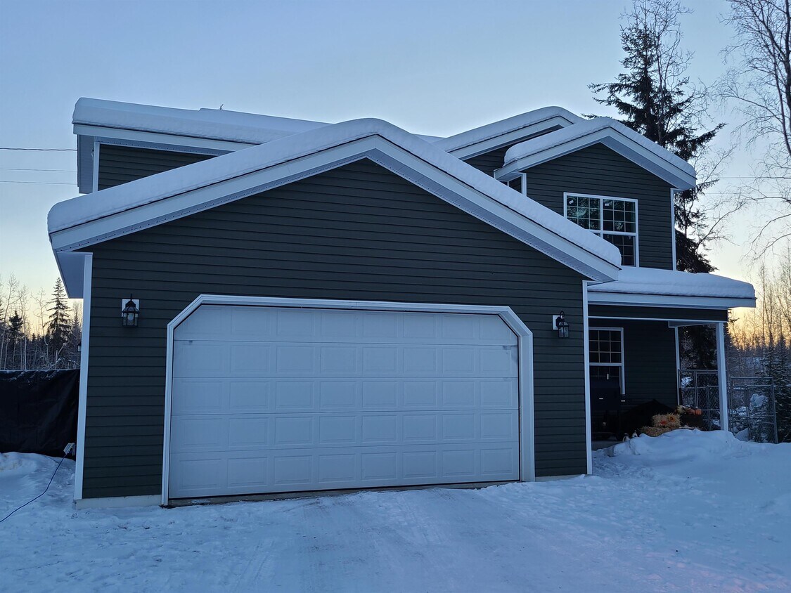 Primary Photo - 3907 Tanada Rd