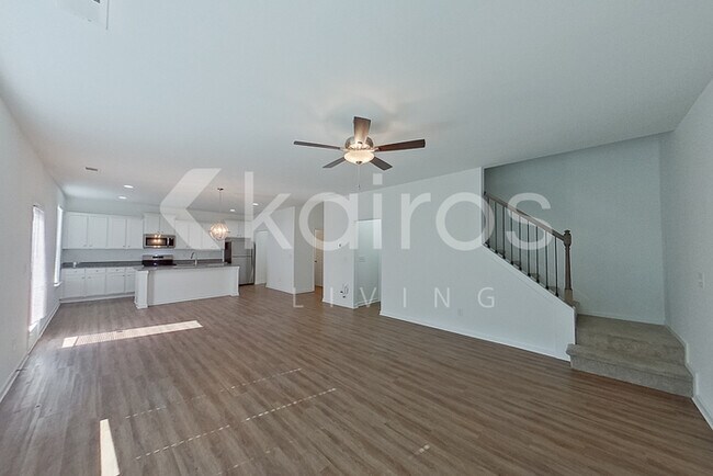 Building Photo - 306 Silver Maple Ln