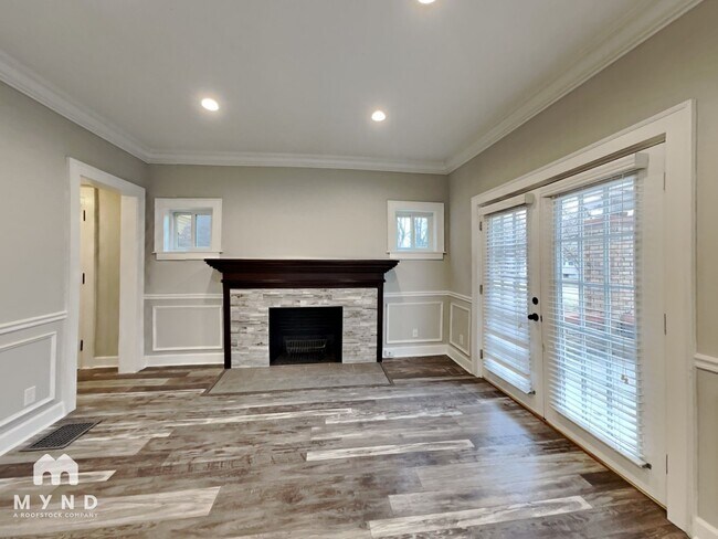 Foto del edificio - 563 E 37th St